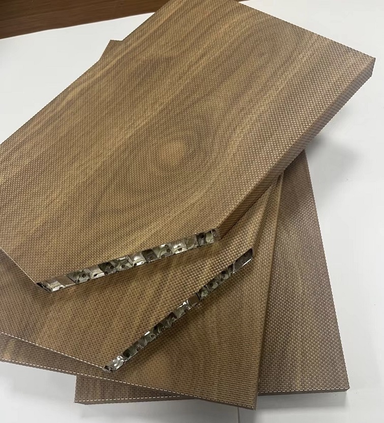 超微孔蜂窩鋁板吸音板