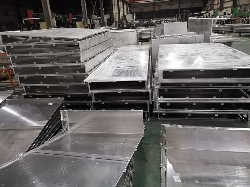 7號(hào)鋁單板的生產(chǎn)廠家車間